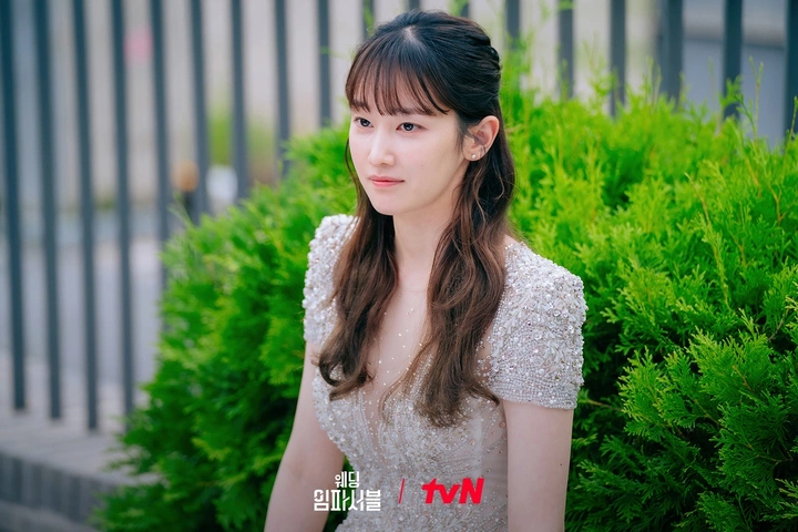 웨딩 임파서블 전종서 스틸 | 키노라이츠 커뮤니티